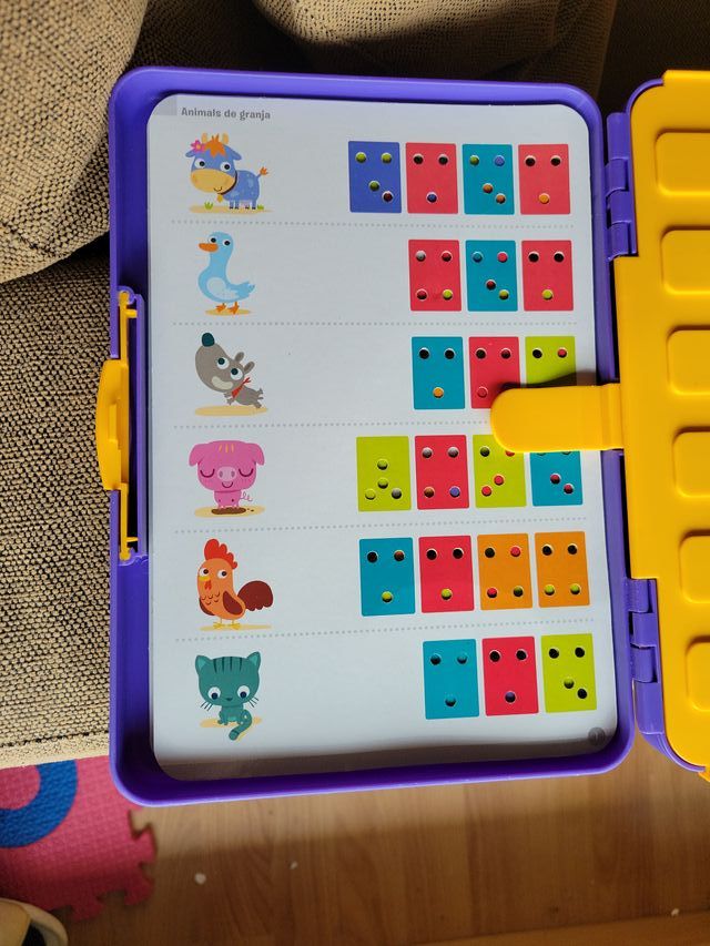 Libro Jo aprenc a formar paraules