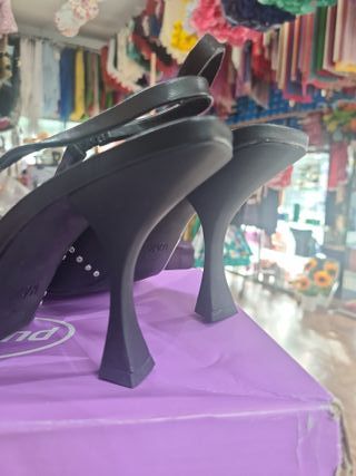 Zapatos Zara Negros Tacón Tachuelas