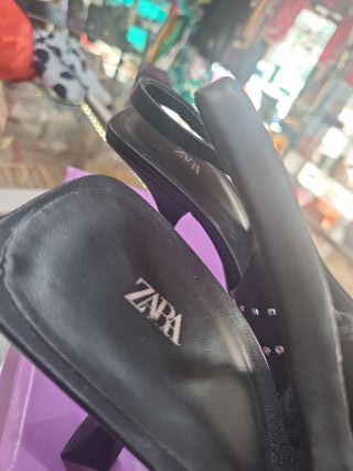 Zapatos Zara Negros Tacón Tachuelas
