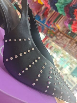 Zapatos Zara Negros Tacón Tachuelas