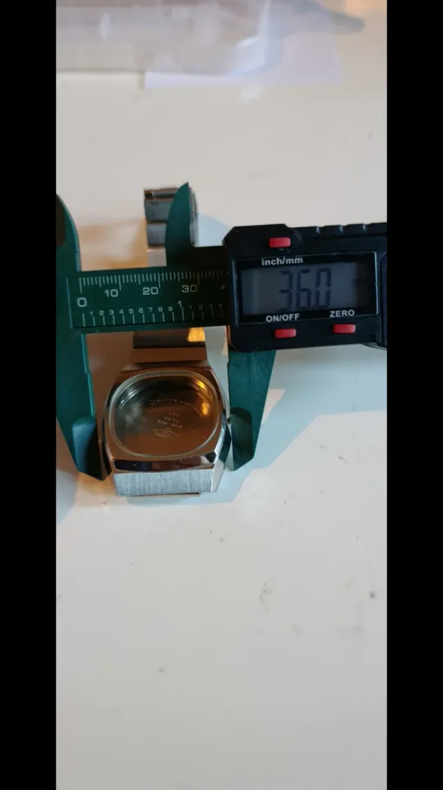 Longines cassa e bracciale quali accessori.