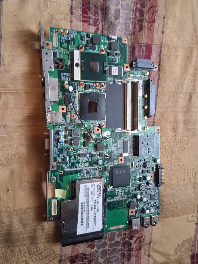 Placa Mãe Toshiba Satellite L40-150