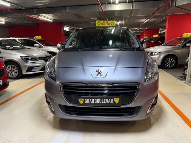 PEUGEOT 5008 Allure 1.6 BlueHDi 120 FAP