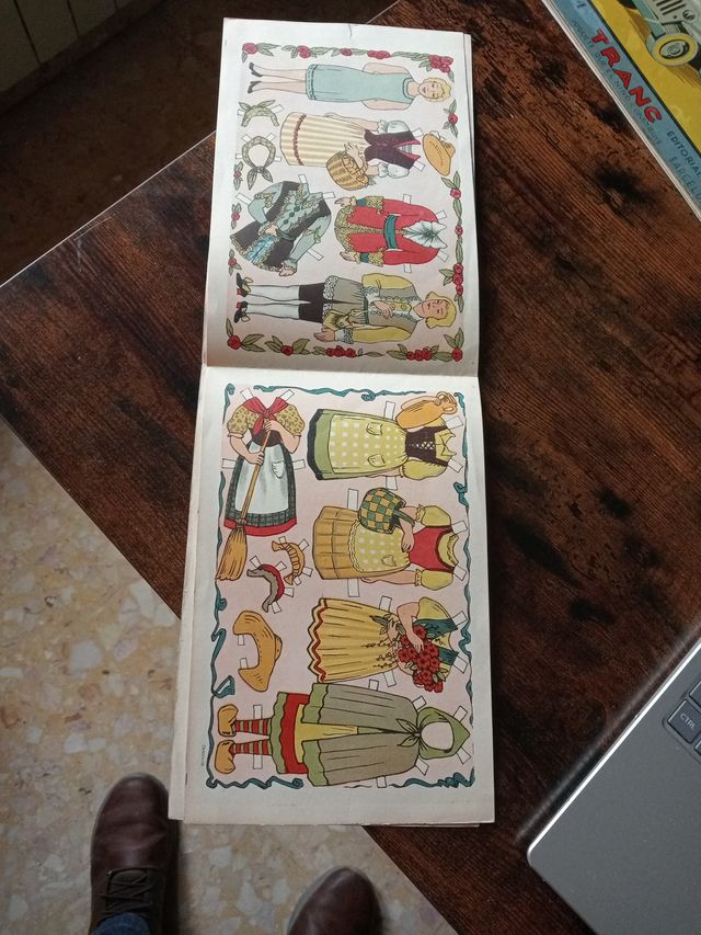 2 Recortables Jeep y Cenicienta