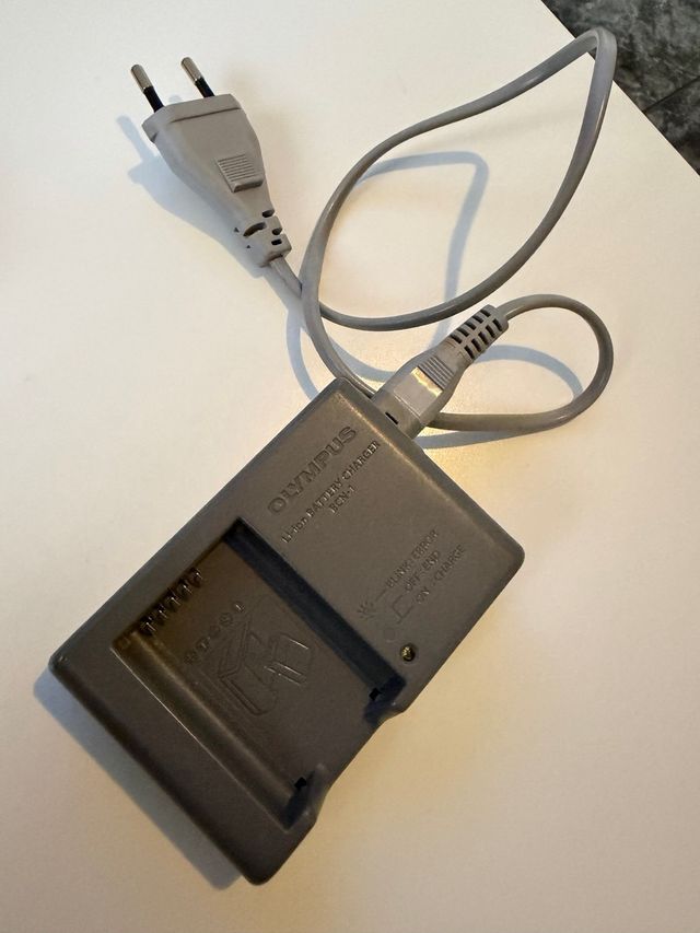 Cargador Batería Olympus Li-ion BCN-1