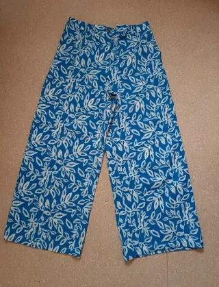 Pantalón palazzo estampado Mango Talla M