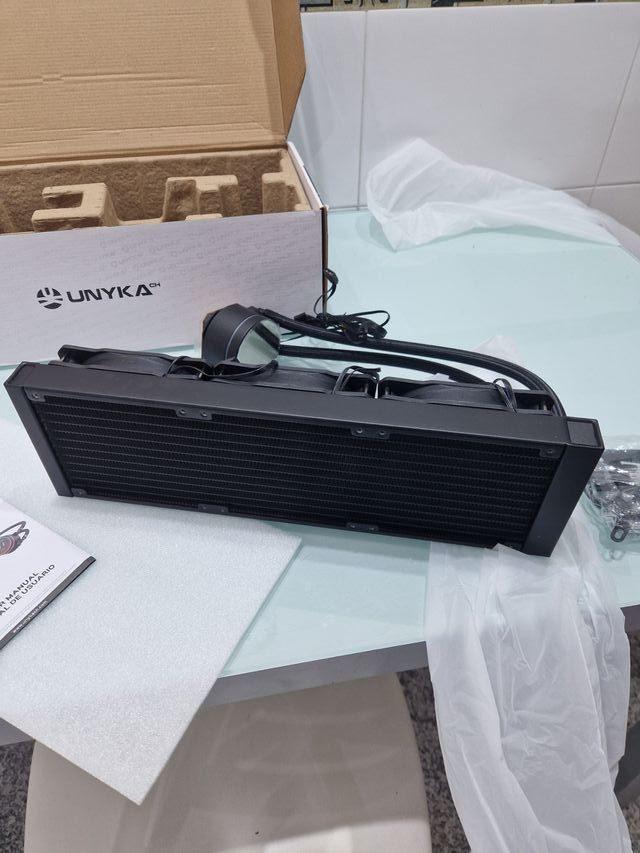 Refrigeración Líquida UNYKAch AquaStorm 360