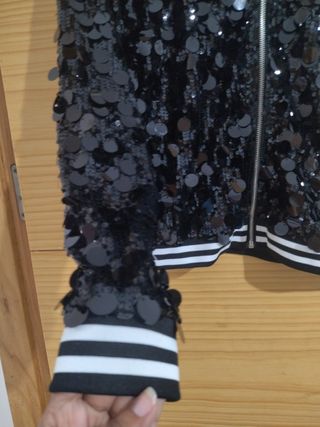 Chaqueta lentejuelas negra talla S