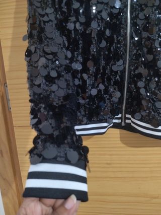 Chaqueta lentejuelas negra talla S