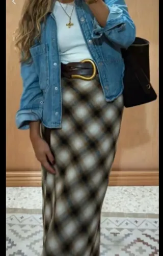 Falda cuadros Stradivarius