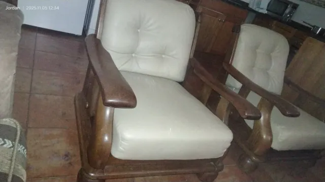 Sofá de 3 plazas en piel y madera