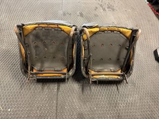 Asientos delanteros Authi mini clásico.