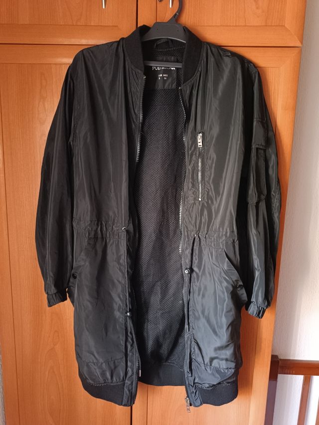 Cazadora bomber negra larga