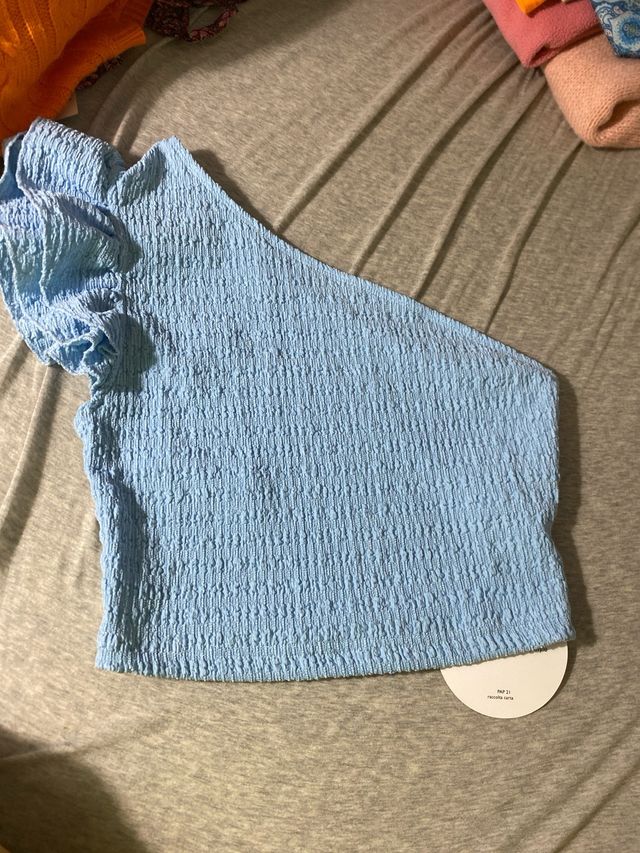 Top asimétrico SHEIN talla única