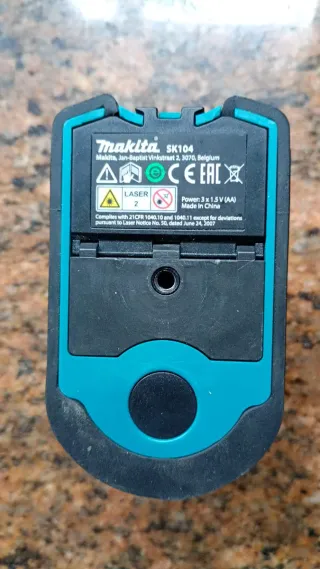 Nivel Láser Makita SK104