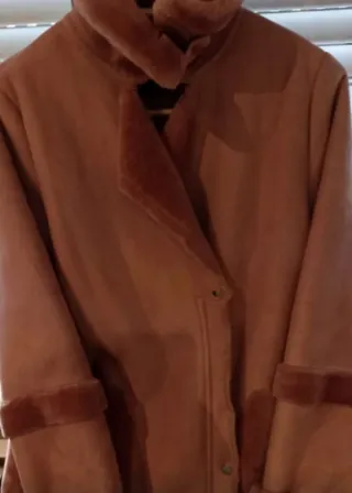 Abrigo antelina rosa