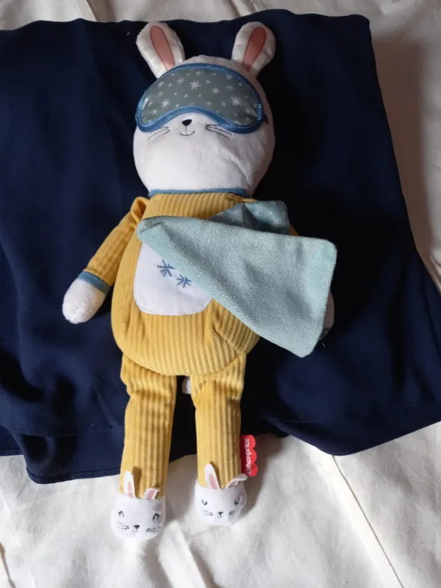 Peluche conejo musical. Fisher-Price