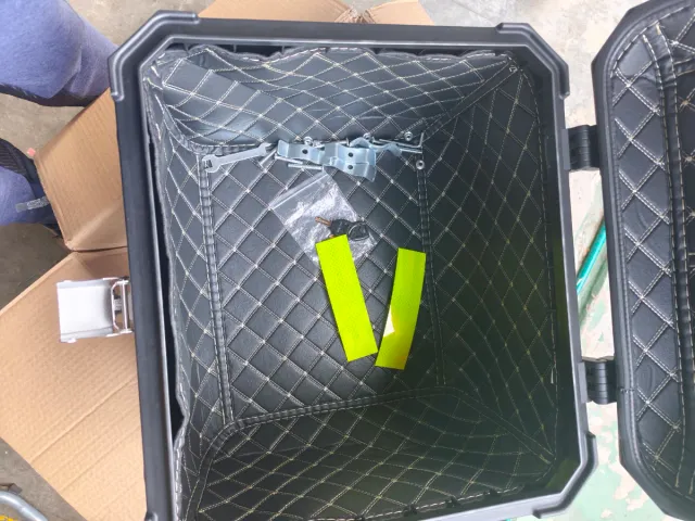 Baúl Moto Negro Aluminio 40×45