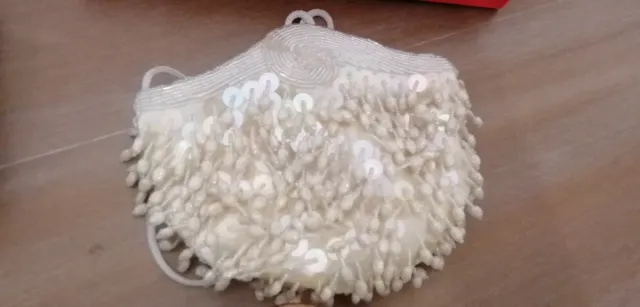 5 Bolso de mano y bandolera