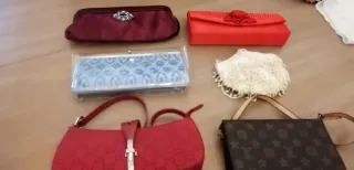 5 Bolso de mano y bandolera