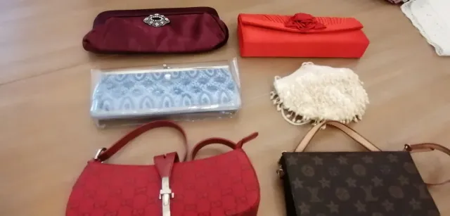 5 Bolso de mano y bandolera