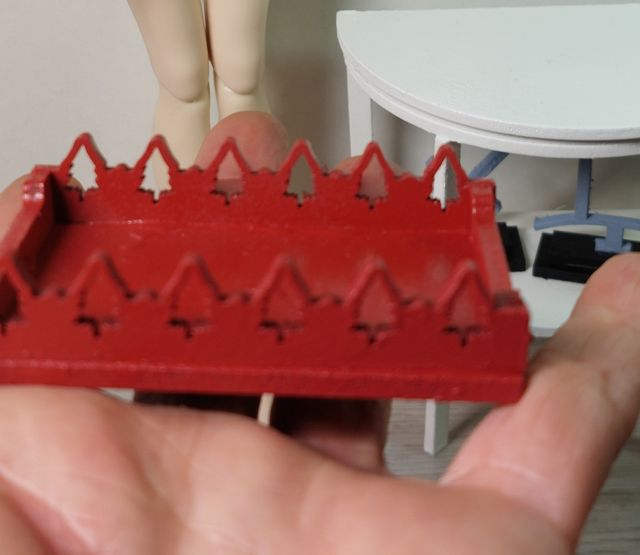 Bandeja escala 1:6 artesanal roja