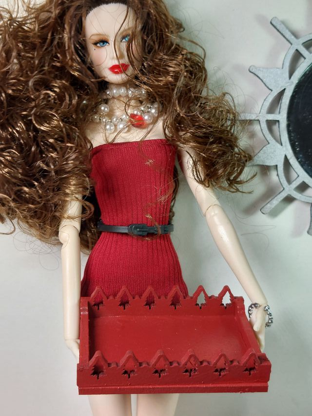 Bandeja escala 1:6 artesanal roja