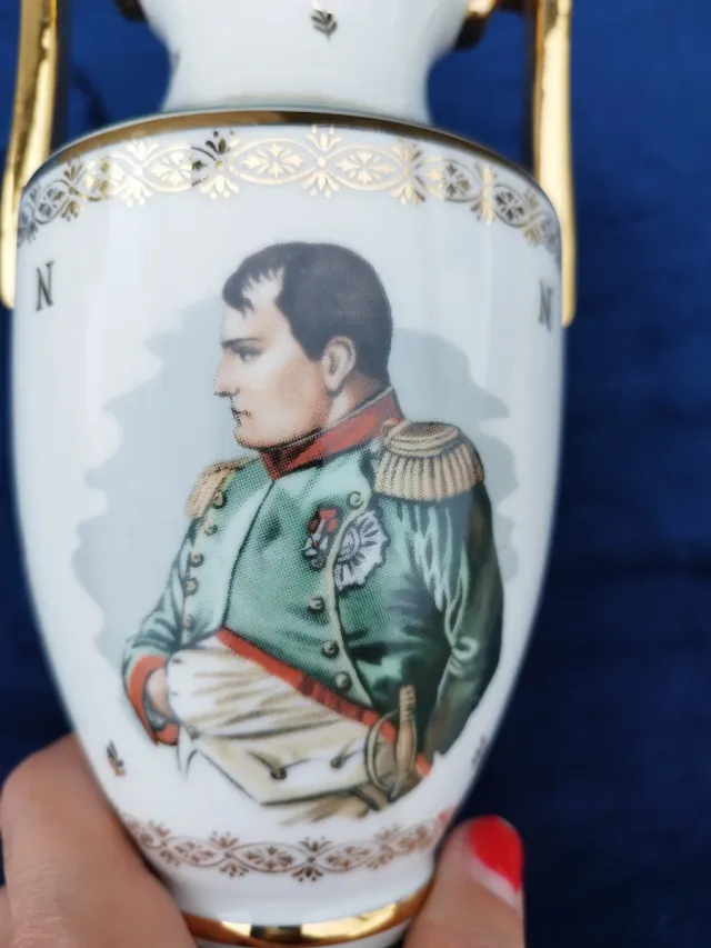 Jarrón de Porcelana Napoleón