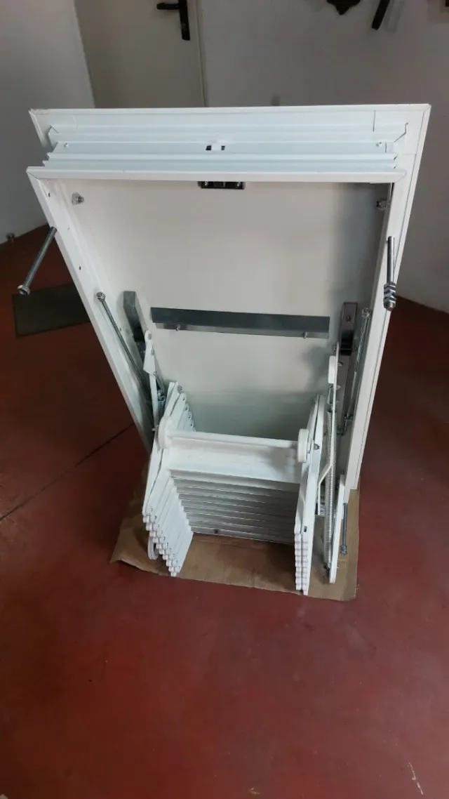 Escalera Escamoteable 124x63.5