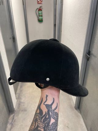 Casco de hípica negro