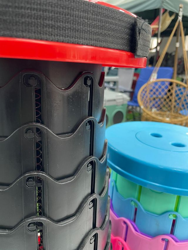 Bancos dobráveis extensíveis multicoloridos