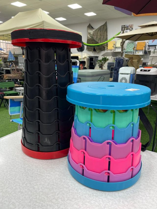 Bancos dobráveis extensíveis multicoloridos