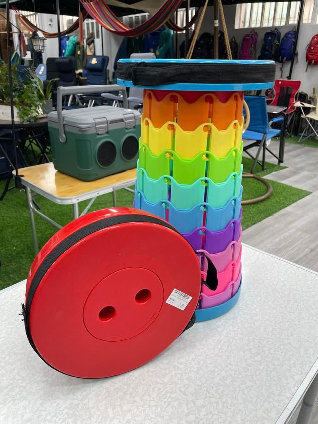 Bancos dobráveis extensíveis multicoloridos