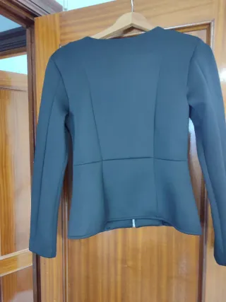 Chaqueta negra neopreno cremallera