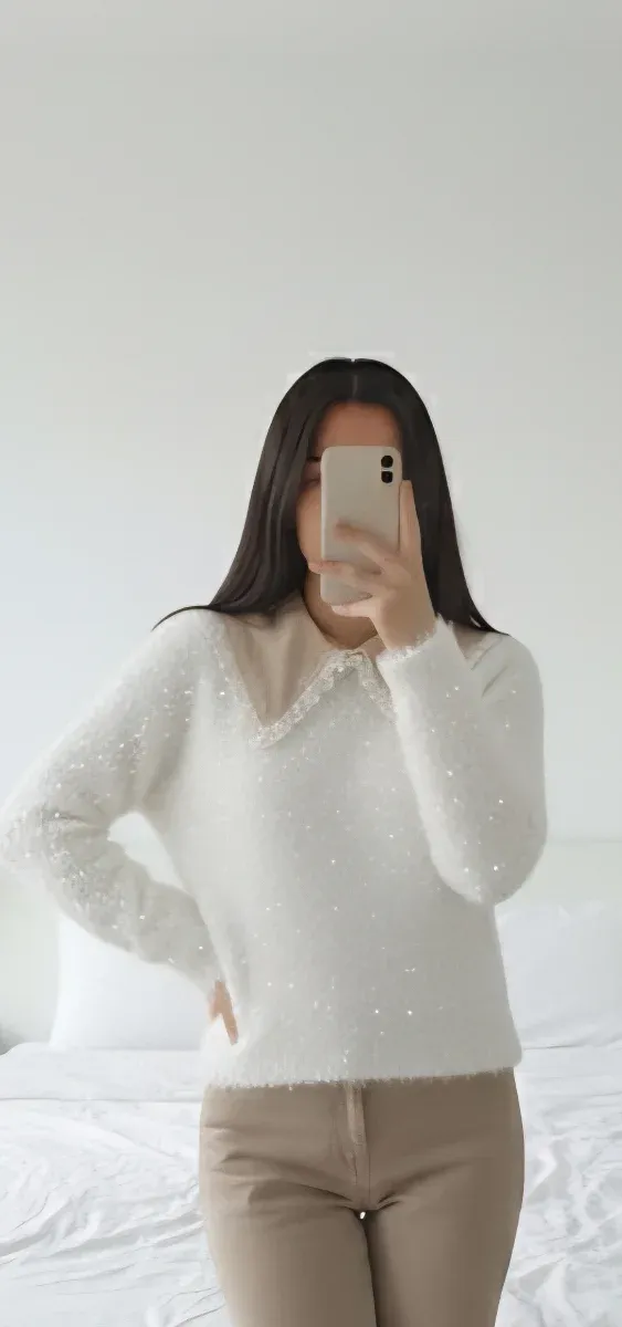 Jersey blanco con detalles brillantes