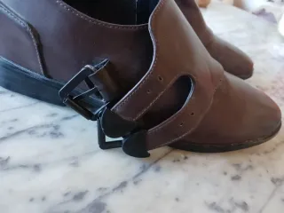 Scarpe vera pelle con fibbie