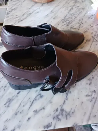 Scarpe vera pelle con fibbie