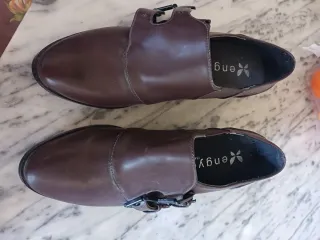 Scarpe vera pelle con fibbie