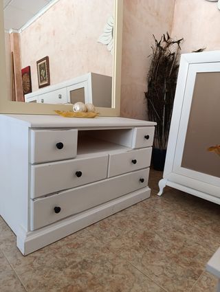 Cajonera de madera maciza