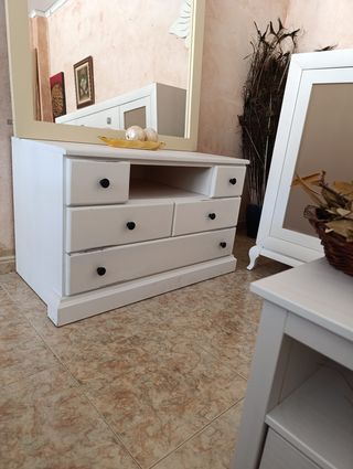 Cajonera de madera maciza