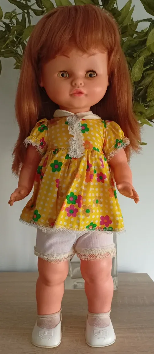Muñeca de Famosa Mari Pili