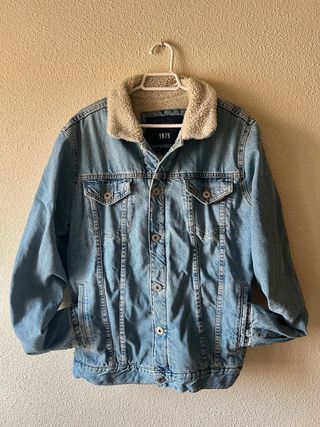Chaqueta Zara Vaquera con Borrego – Talla L