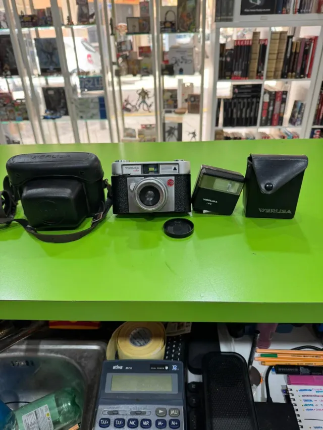 Fotocamera Werlisa argentata e nera