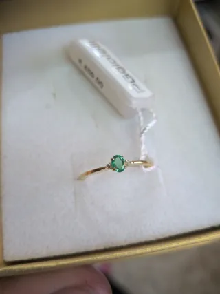 Anillo Oro Esmeralda y brillantes