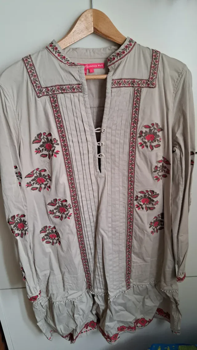 Vestido Flamenco beige con bordados talla L