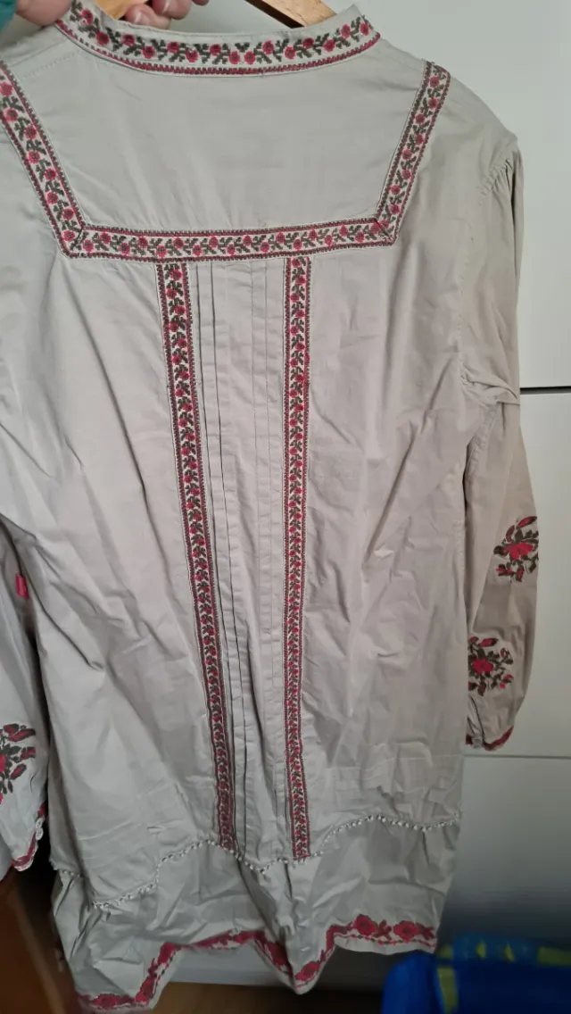 Vestido Flamenco beige con bordados talla L