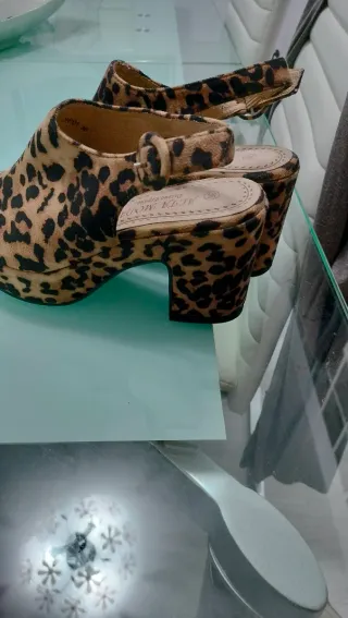 Plataforma animal print sin estrenar