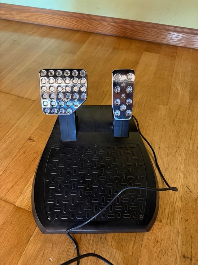 Volante Ferrari Thrustmaster F430 con pedales