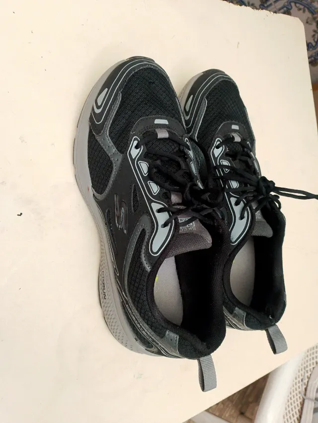 Sapatos de Mulher Skechers Tamanho 39 Preto/Cinza