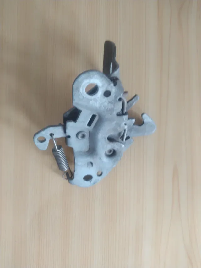 Cerradura Capó Citroën Berlingo 2.0 HDI